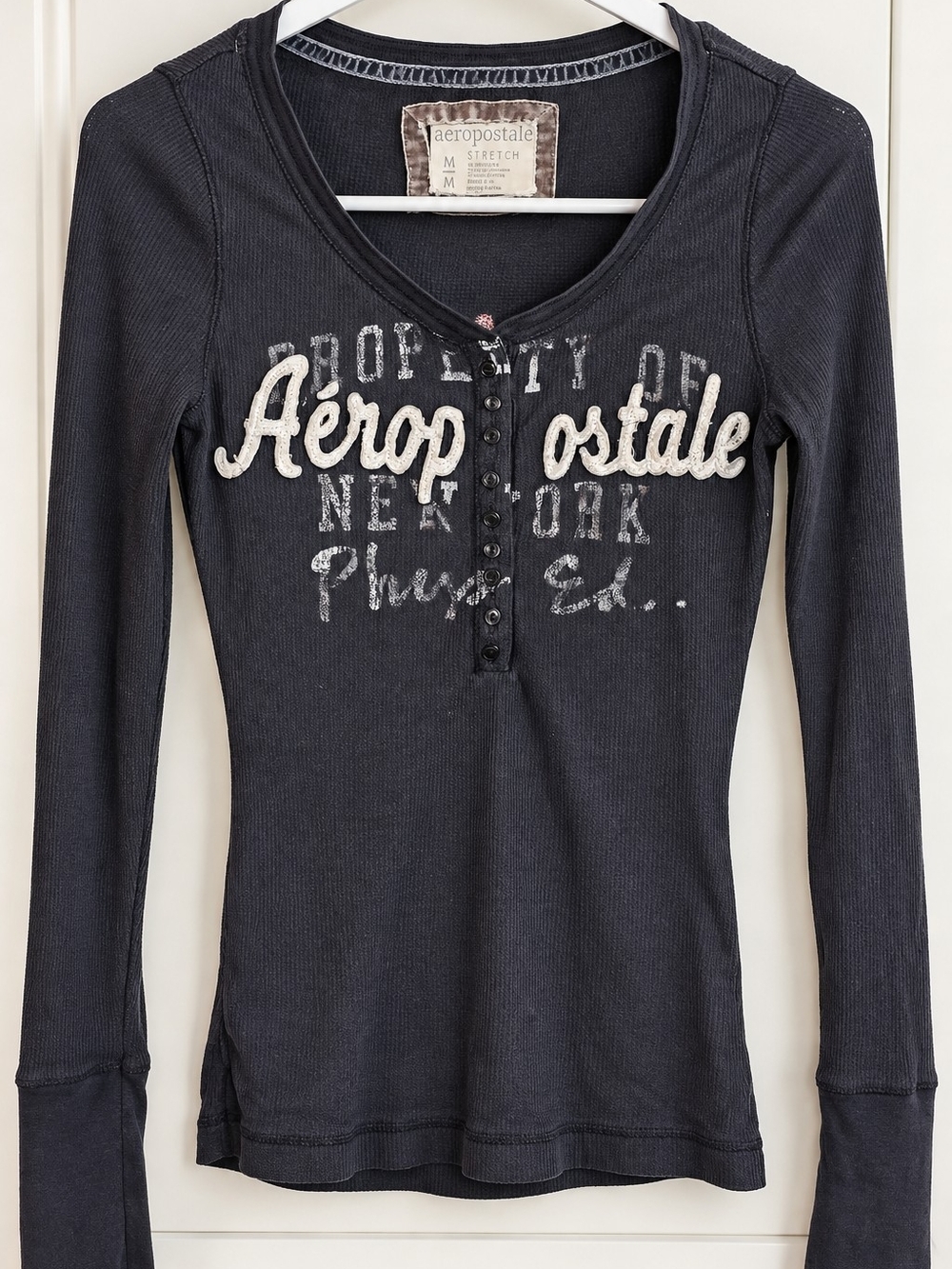 Aeropostale Stretch Thermal Henley Graphic Top M
